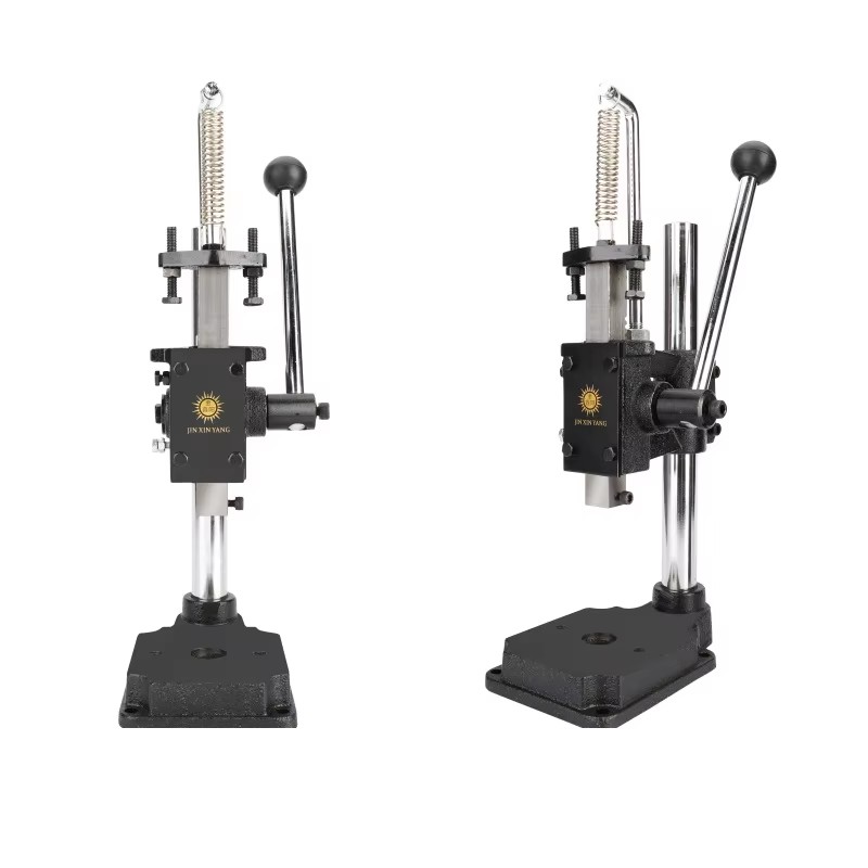Model Kit In Era - Pressa Manuale Resistente - Utensile a