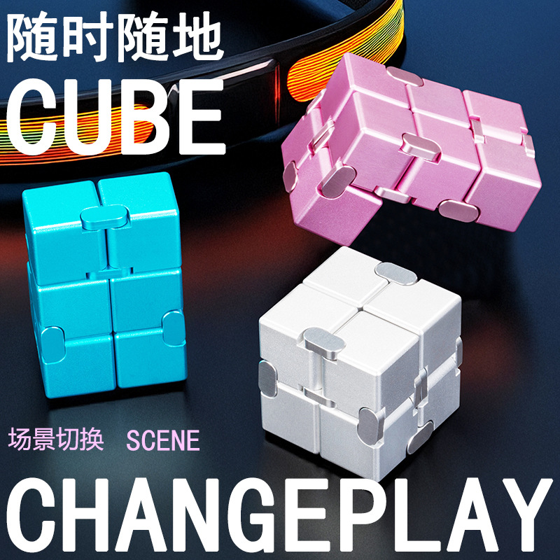 Cubo di Rubik Infinito in Lega - Model Kit Infinite Dimension recensione e prezzo