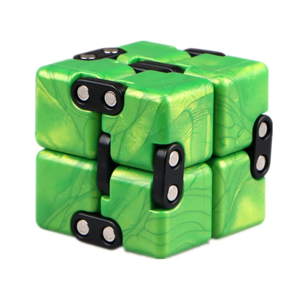 QiYi 2x2 Crazy Cube 2x2x2 Endl - Model Kit Infinite Dimension recensione e prezzo