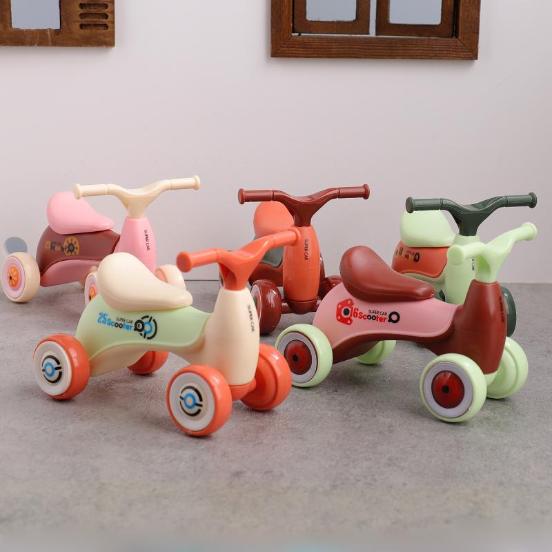 1 Pezzo Mini Auto Giocattolo p - Model Kit Plastic recensione e prezzo
