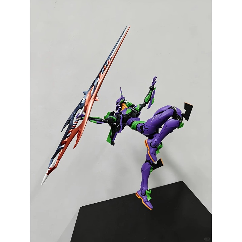 Disponibile il modello Tron di - Model Kit Eva 01 recensione e prezzo