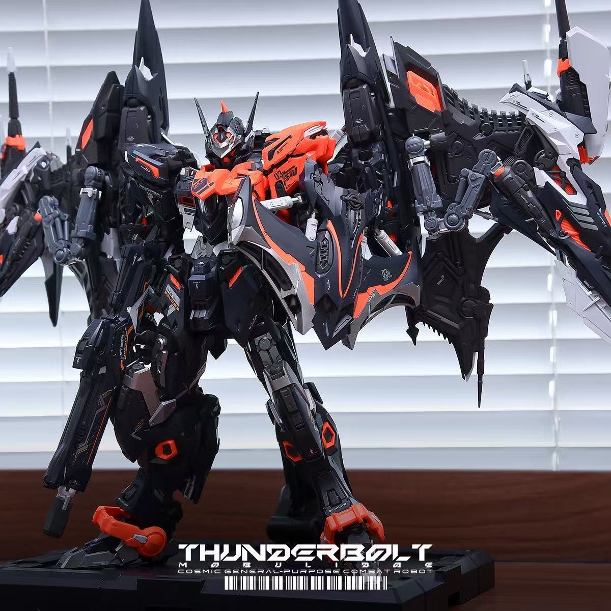 THUNDERBOLT MOBULIDAE 1/100 Mo - Model Kit Infinite Dimension recensione e prezzo